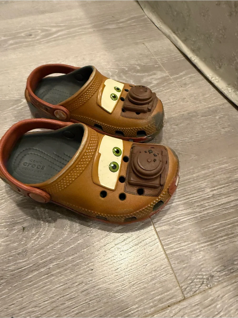 Kids Brown tow mater Character Clog Sandals - Crocs-style size 10 little boys